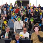 Snowden-Masken im EU-Parlament